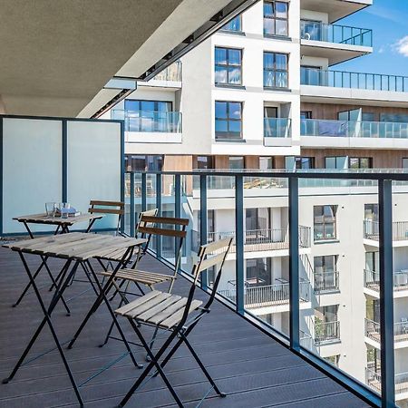 Apartment Walonska With Free Parking Wroclaw By Noclegi Renters Exterior foto