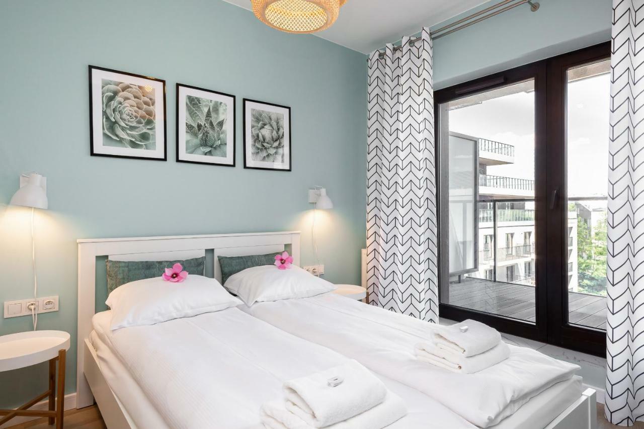 Apartment Walonska With Free Parking Wroclaw By Noclegi Renters Exterior foto